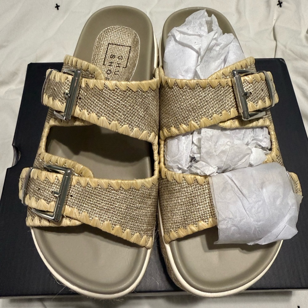 ShuShop Metallic Gold Sandals - Picture 2 of 6